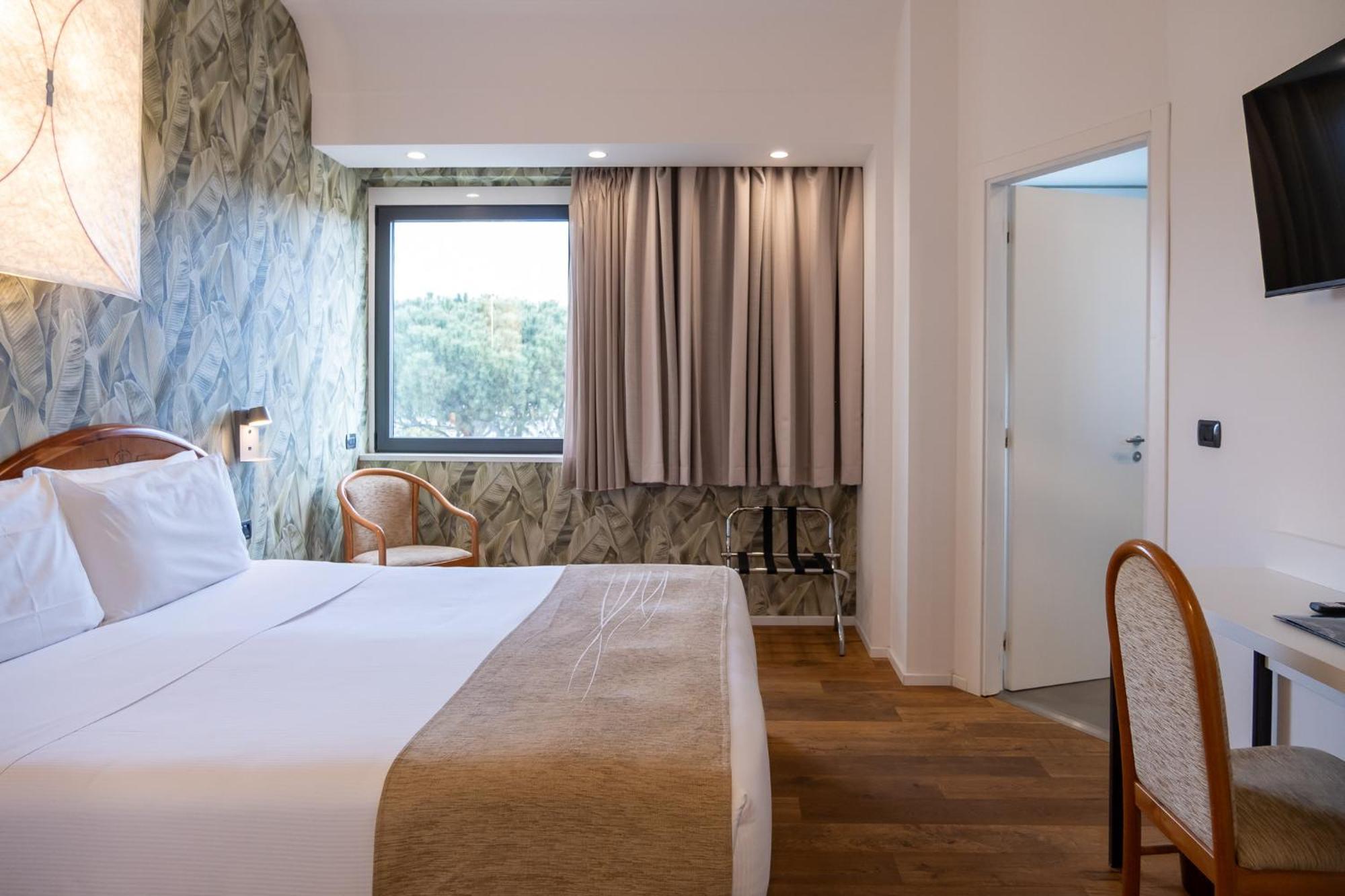 Hotel Dei Congressi Рим Екстериор снимка